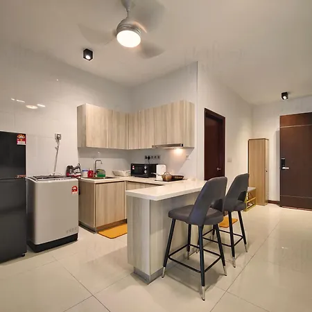 Paragon Suites Ciq Homestay By Welcome Home Johor Bahru Exterior photo