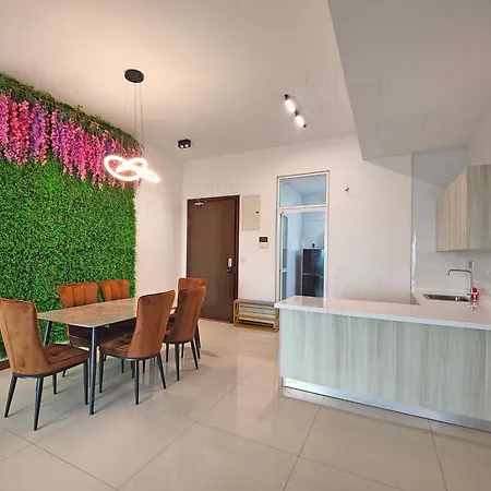 Paragon Suites Ciq Homestay By Welcome Home Johor Bahru Exterior photo
