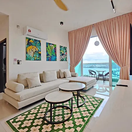 Paragon Suites Ciq Homestay By Welcome Home Johor Bahru Exterior photo